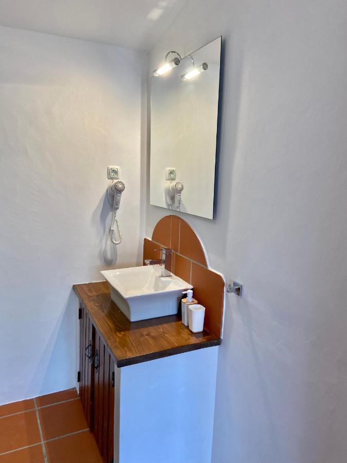 Bed and Breakfast Montes De Charme Avis Esterno foto