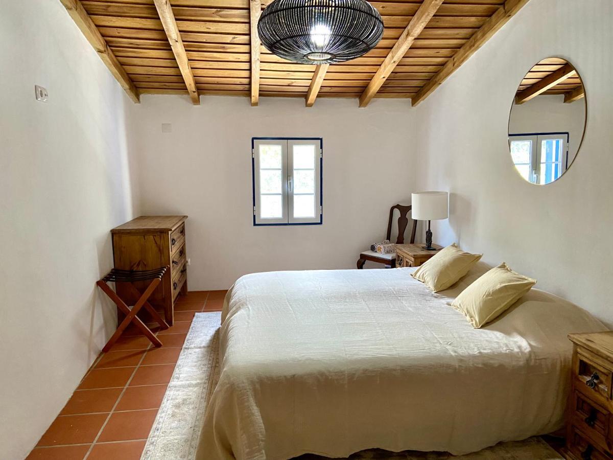 Bed and Breakfast Montes De Charme Avis Esterno foto